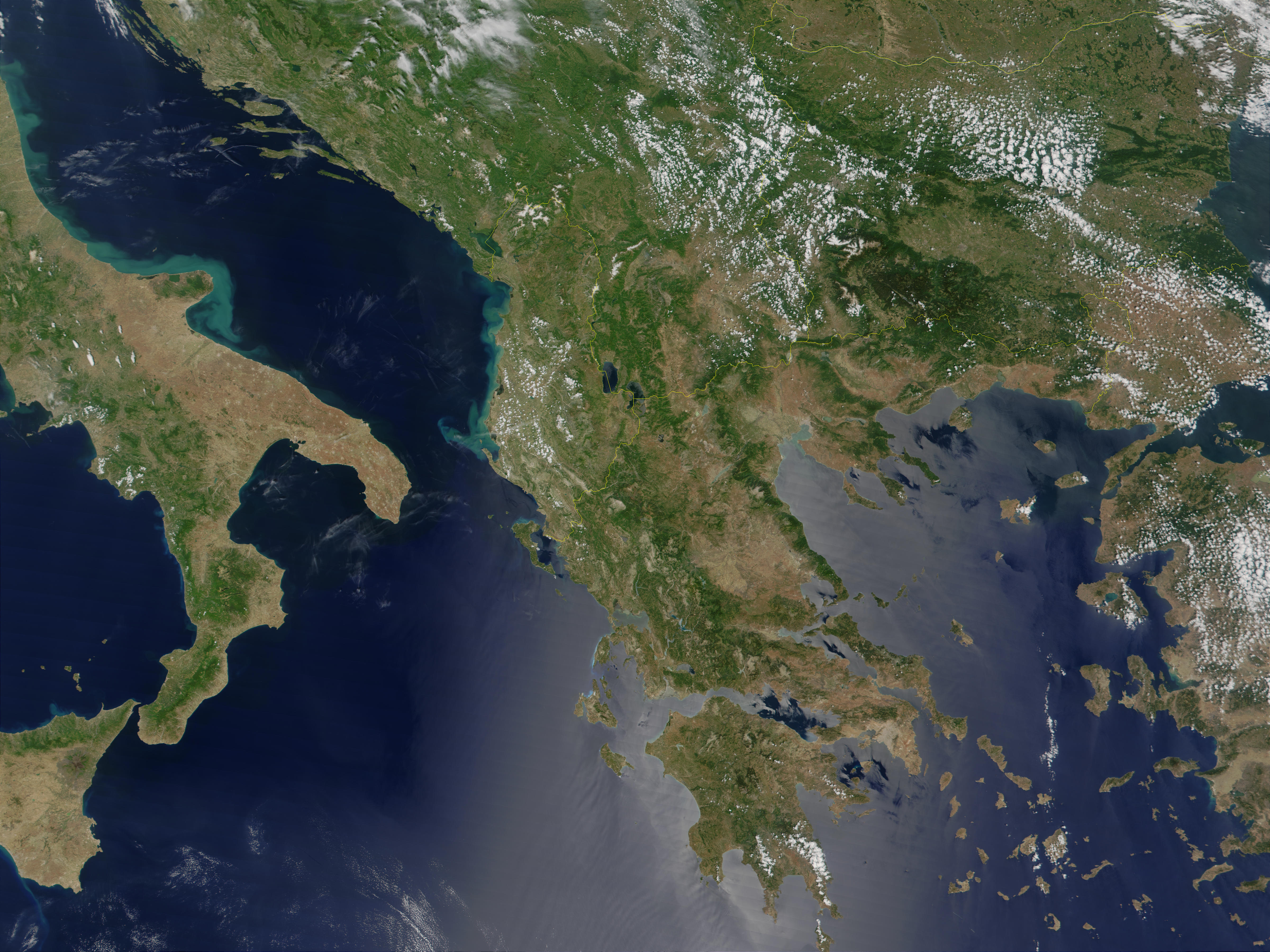 Балканский полуостров со спутника