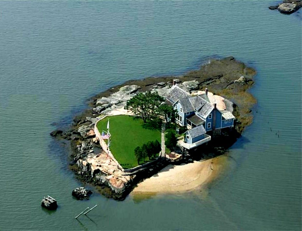 Остров домик