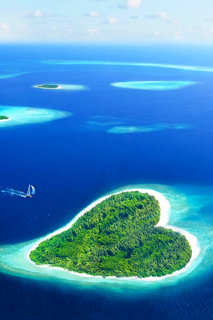 Атолл в тихом океане. Остров Таваруа Фиджи. Оривару, Мальдивы. Остров Таваруа Фиджи фото. Индийский океан Мальдивы.