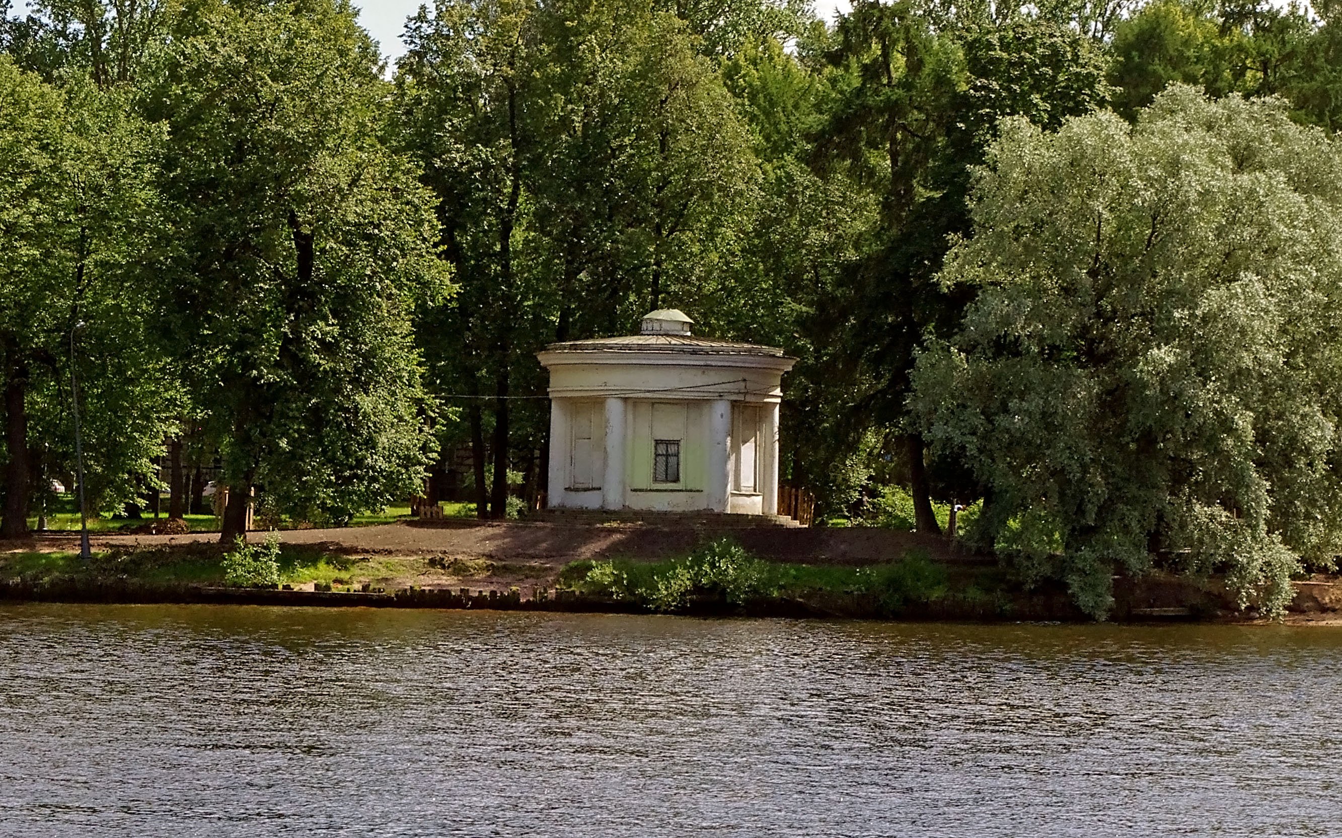 Каменный остров в Санкт-Петербурге к 1