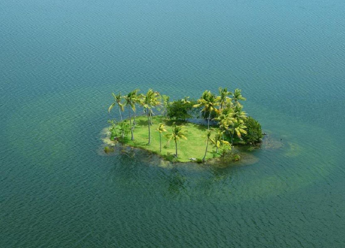 Необитаемые острова.