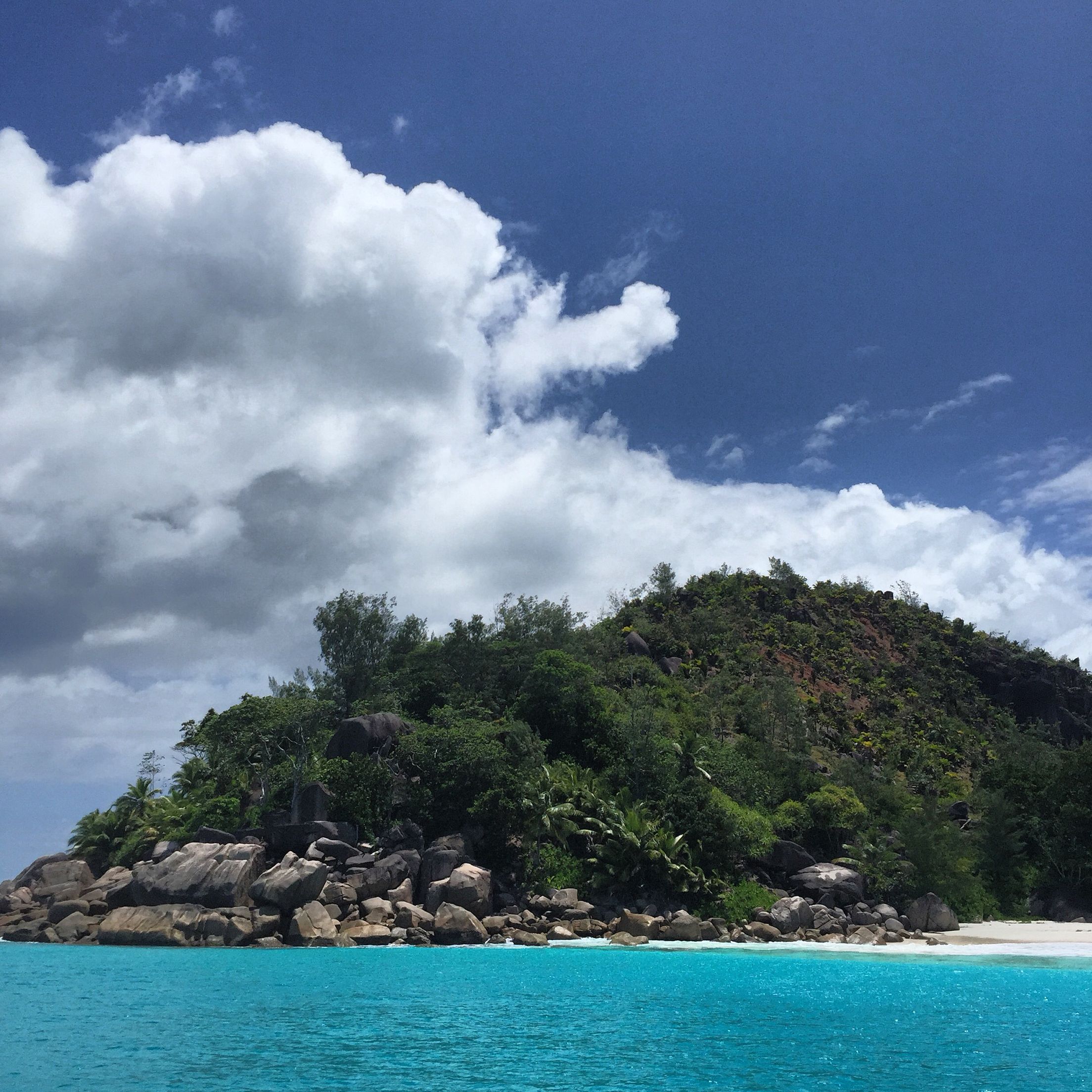 Остров Праслин Сейшельские острова пляж
