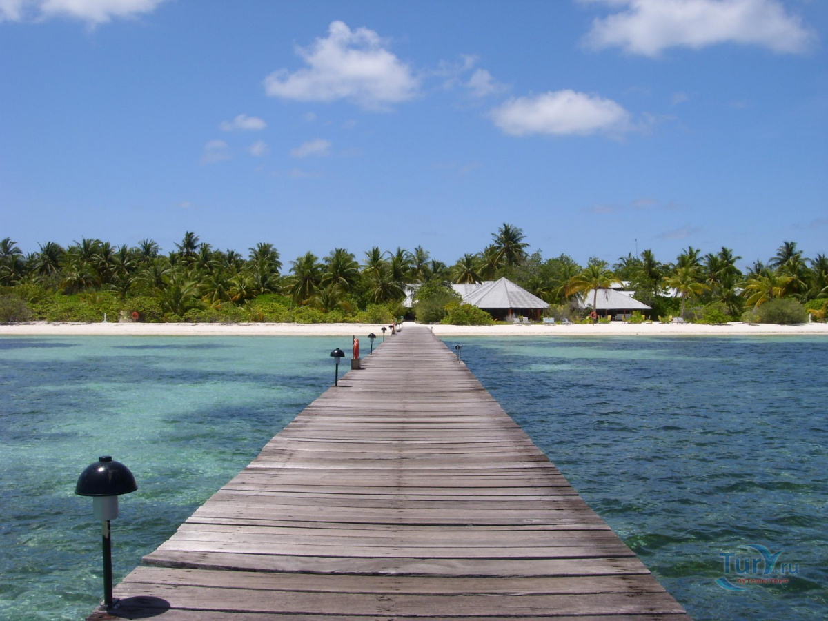 Fun island. Южный Мале Атолл Мальдивы. Фан Айленд Мальдивы. Пальцинский остров Ульяновск. Мальдивы в мае.