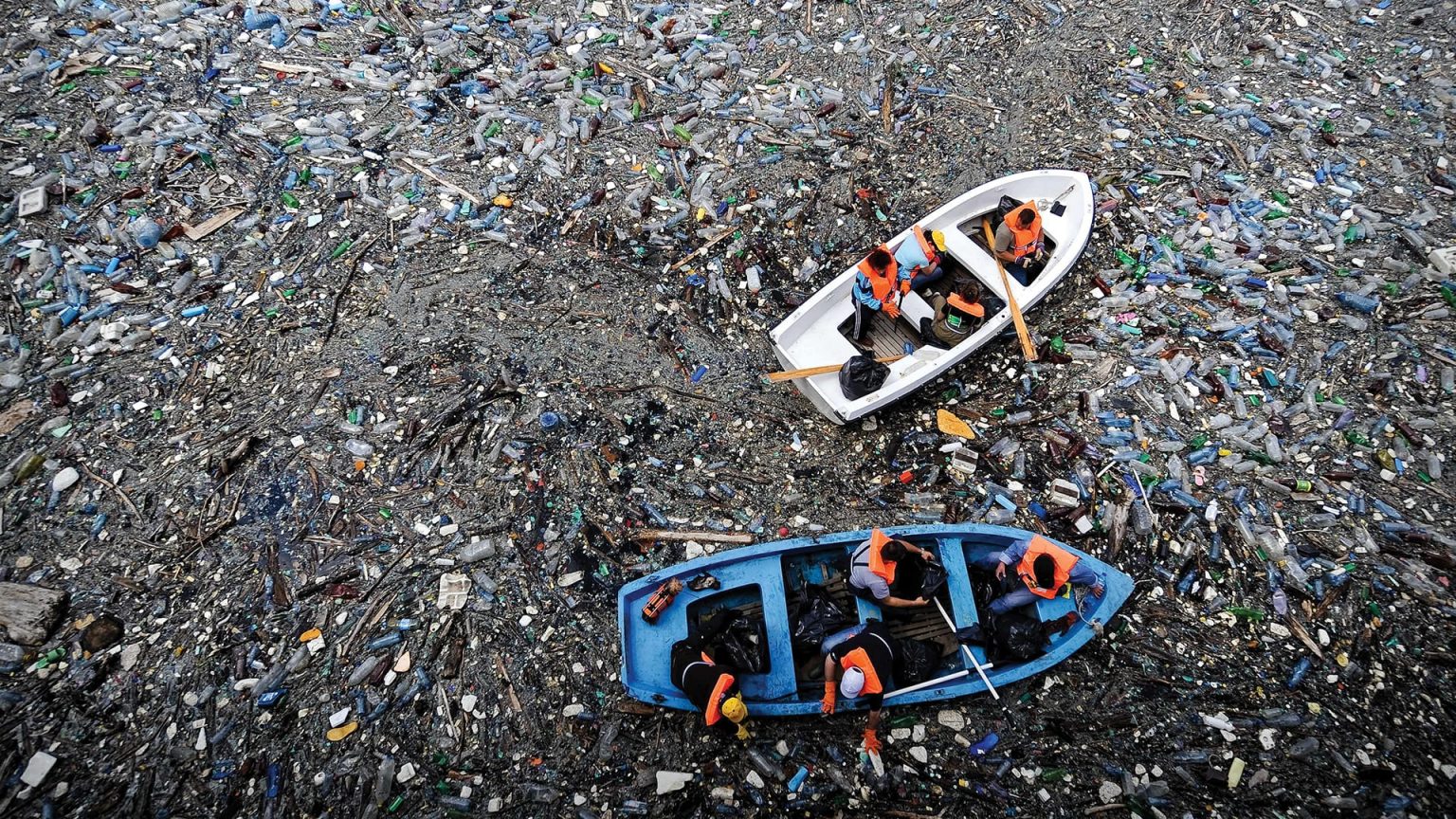 пластиковые острова фото