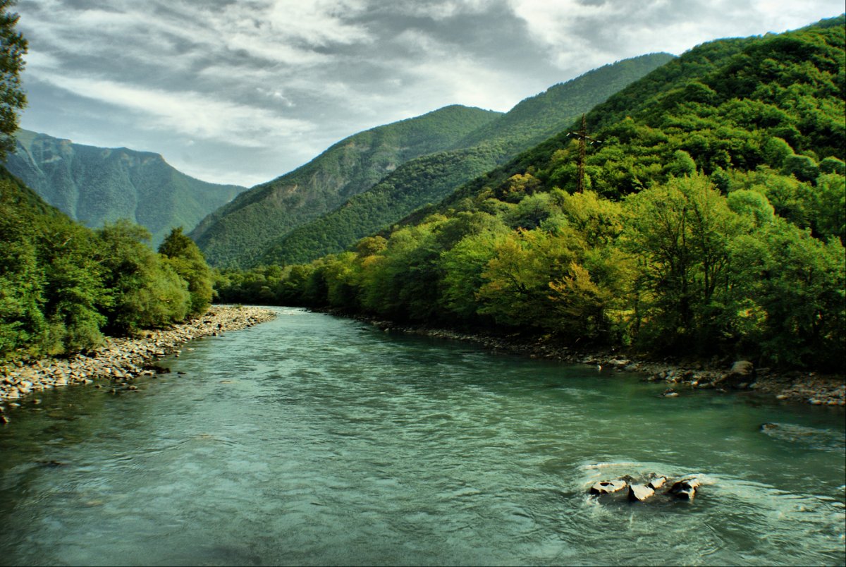 Горная река Бзыбь в Абхазии
