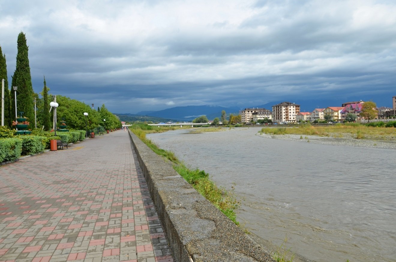 Река Мзымта после дождя