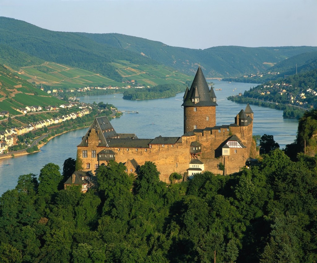 Долина Рейна в Германии замки
