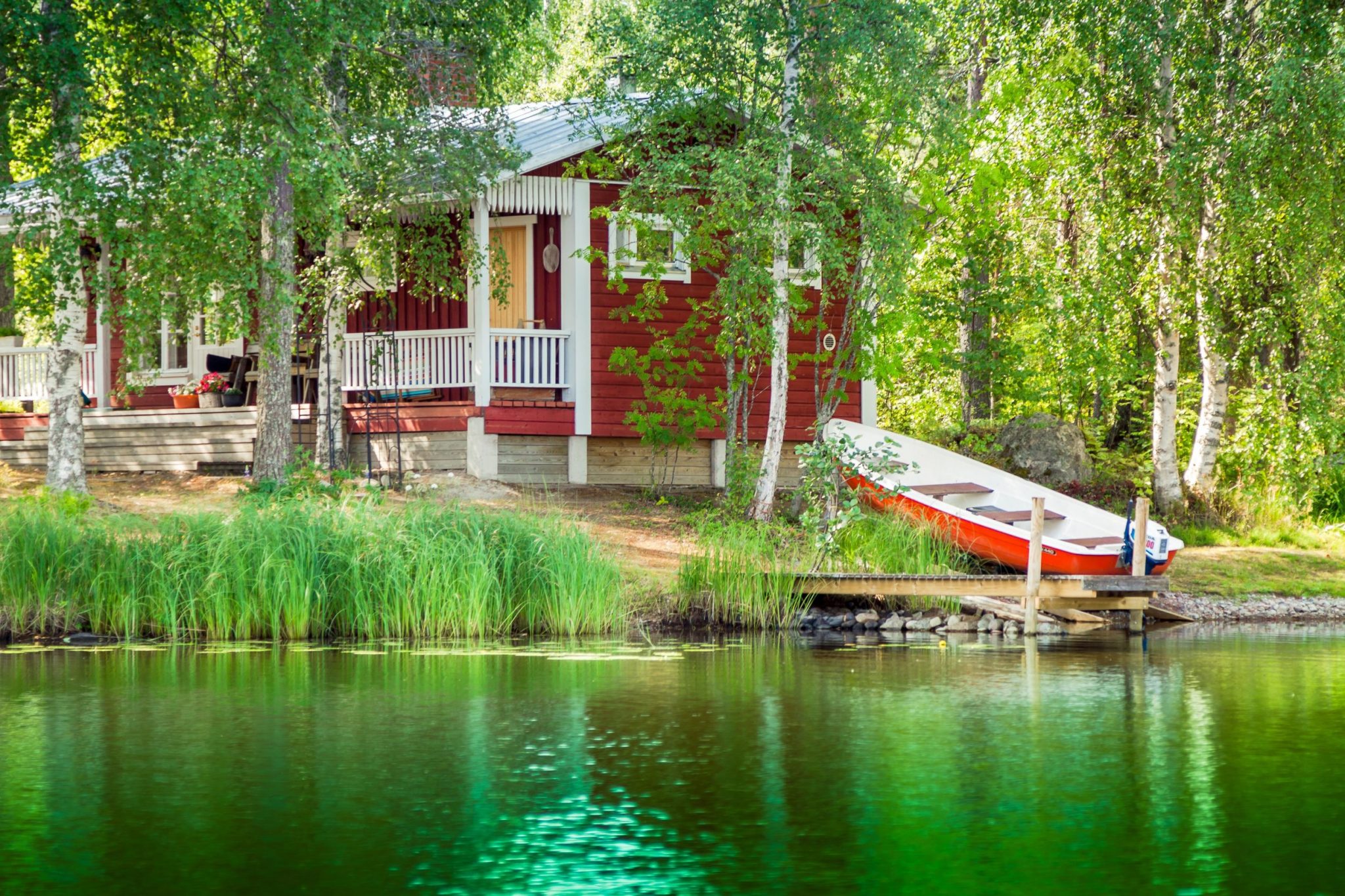 Дом у озера