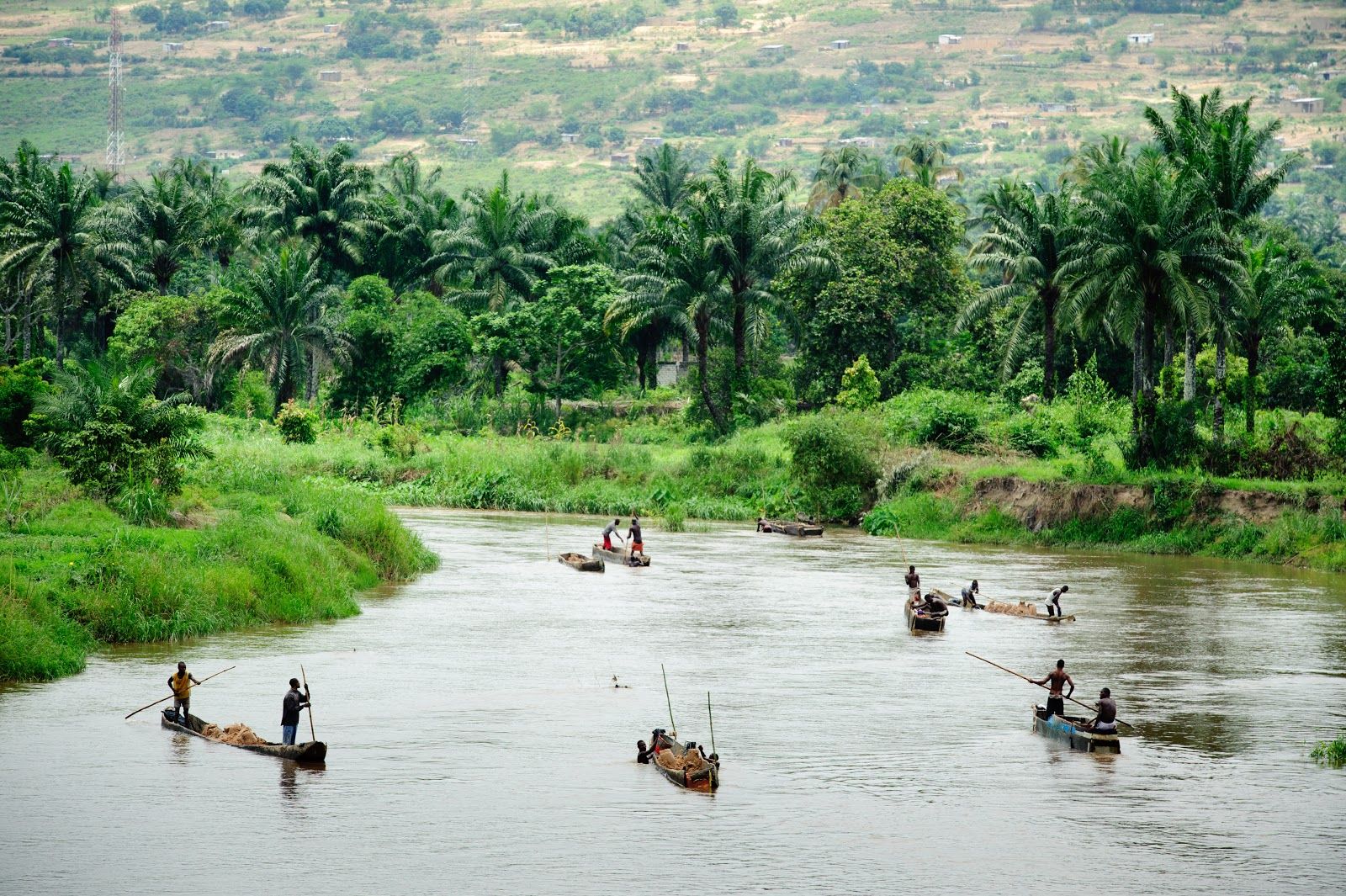 Какая демократическая республика конго. Конго Заир река. Демократическая Республика Конго река Конго. Река Конго реки Демократической Республики Конго. Река Конго в Африке.
