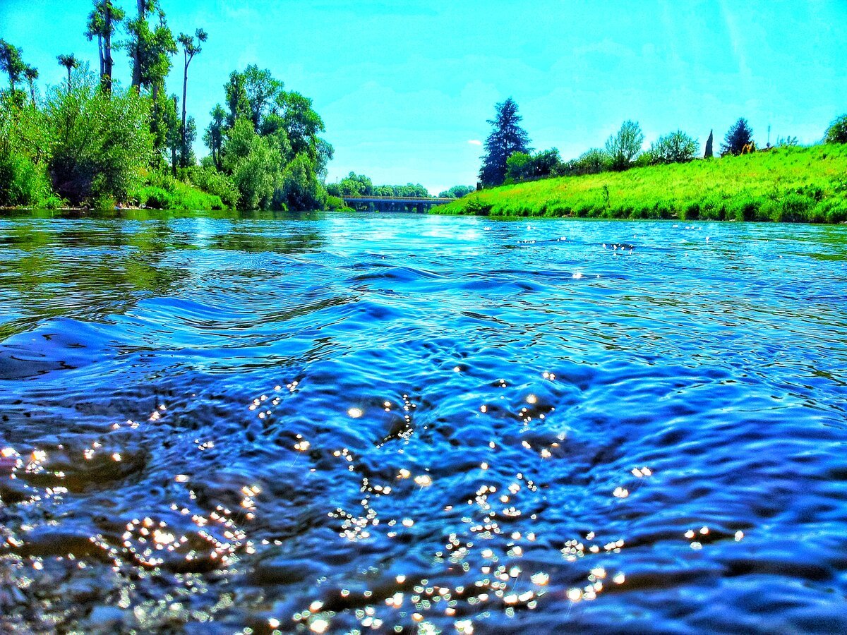 Река с течением