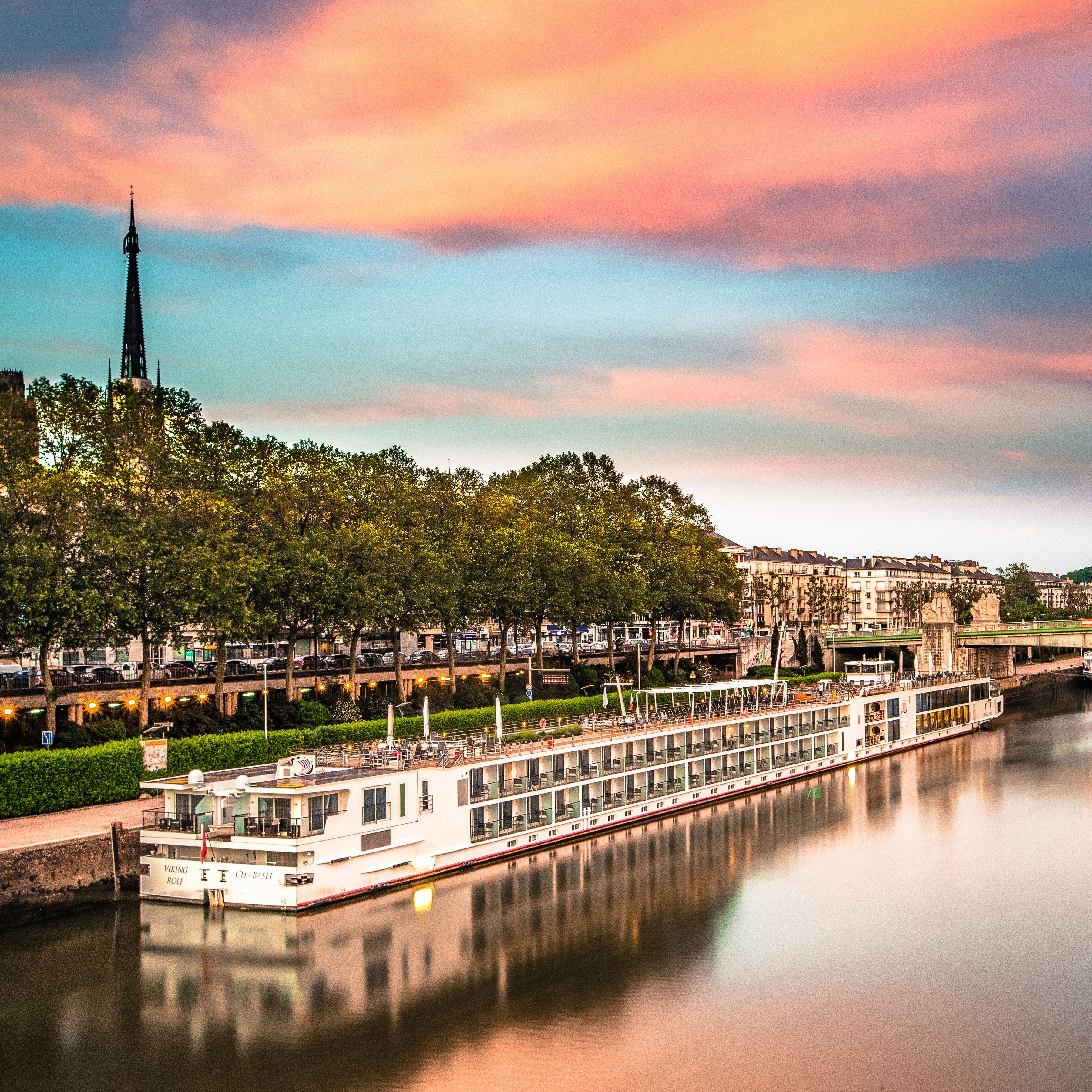 Le seine. Река сена во Франции. Река сена в Париже. Река Сенна. Исток реки сена.