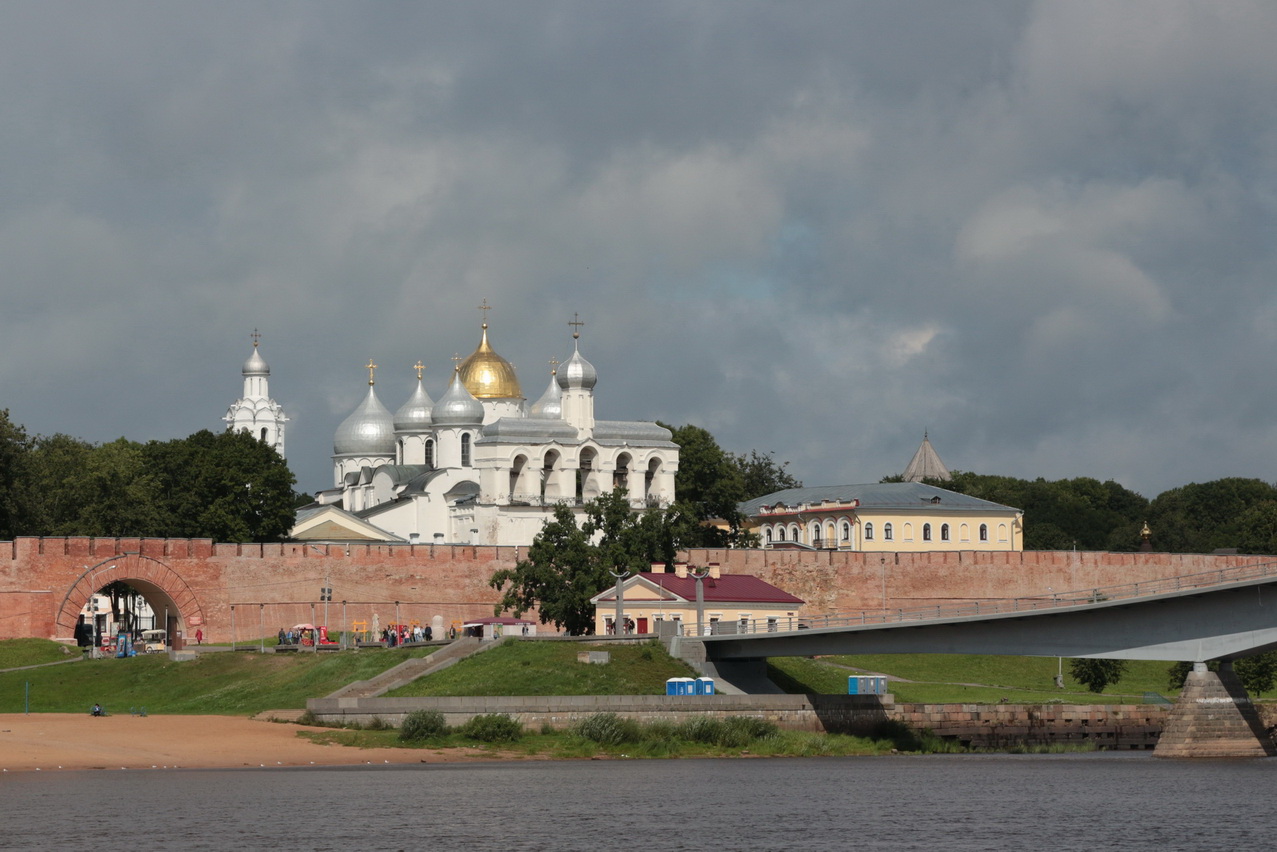 Река в Великом Новгороде