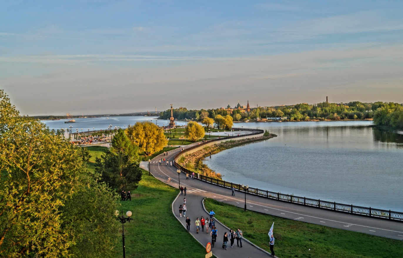 Набережная реки Волги Ярославль