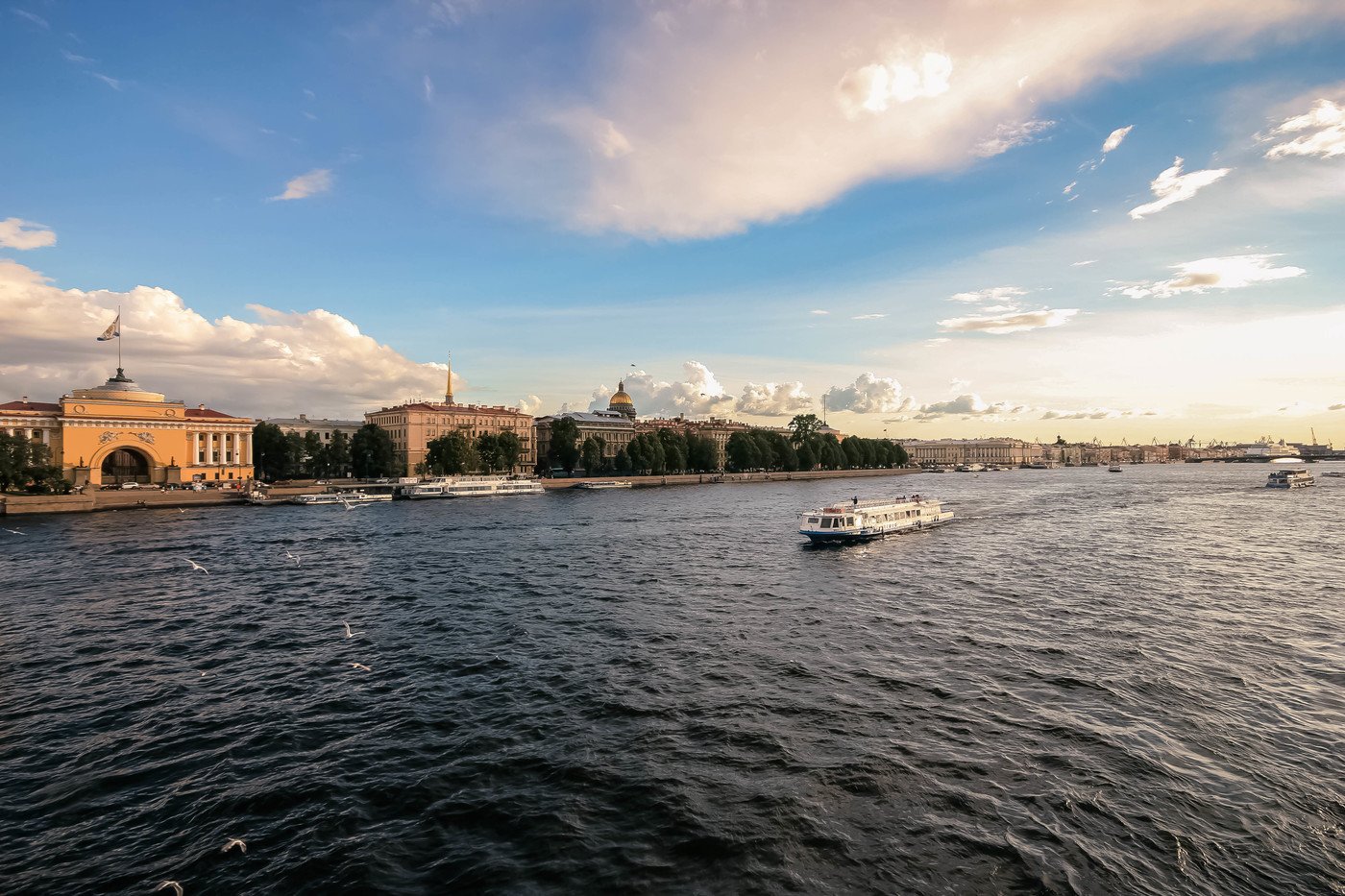 Река малая Нева в Санкт-Петербурге