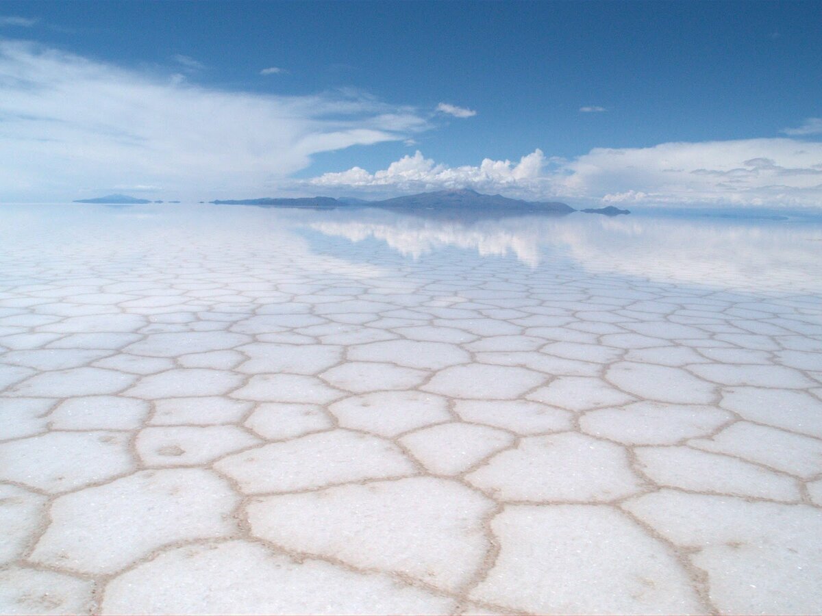 Соленое озеро в боливии