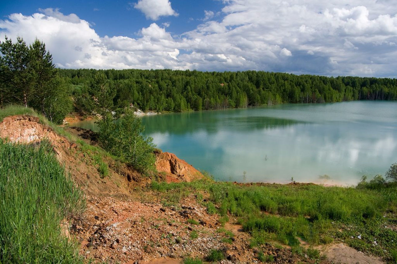 Апрелька озеро в Кемеровской области