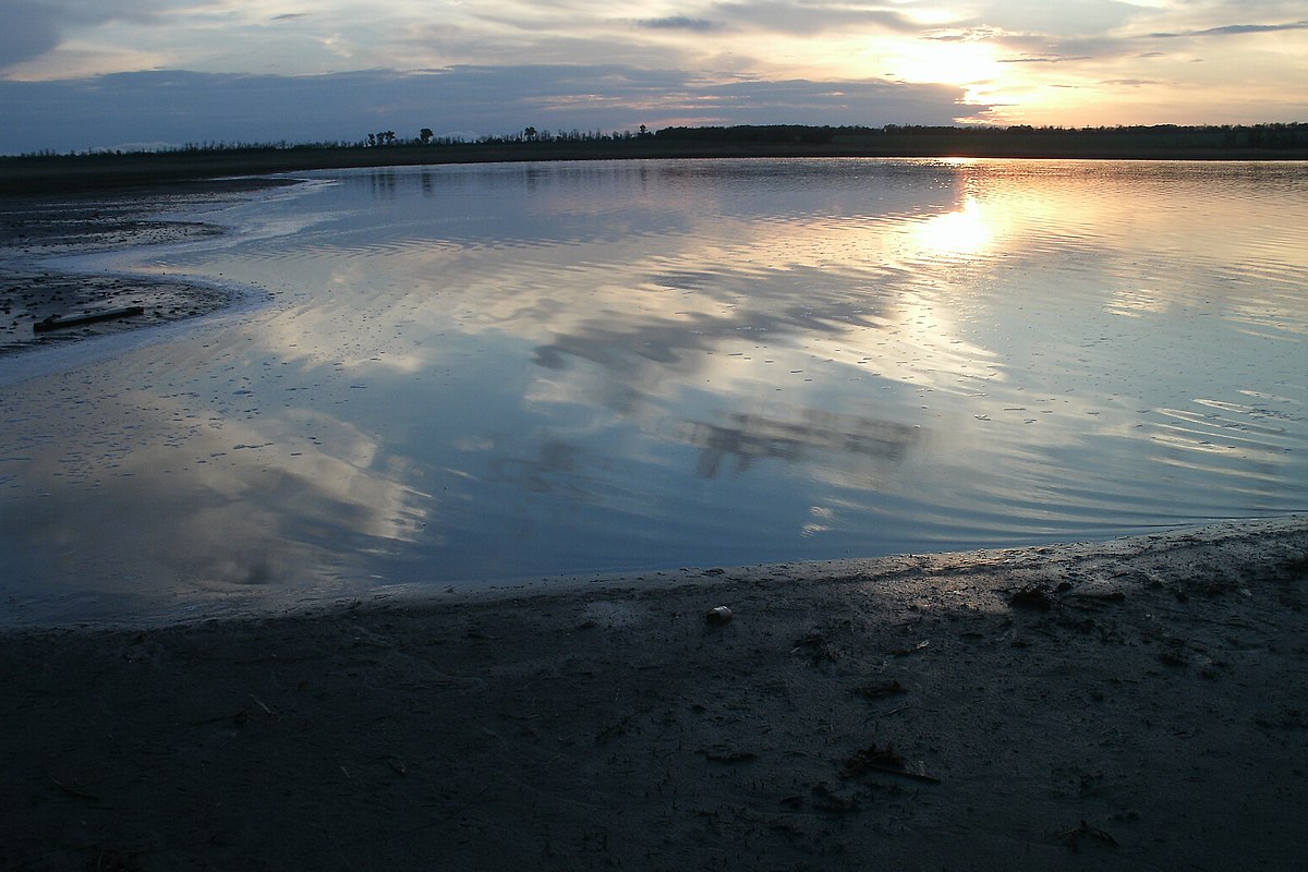 Соленое озеро Светлоград