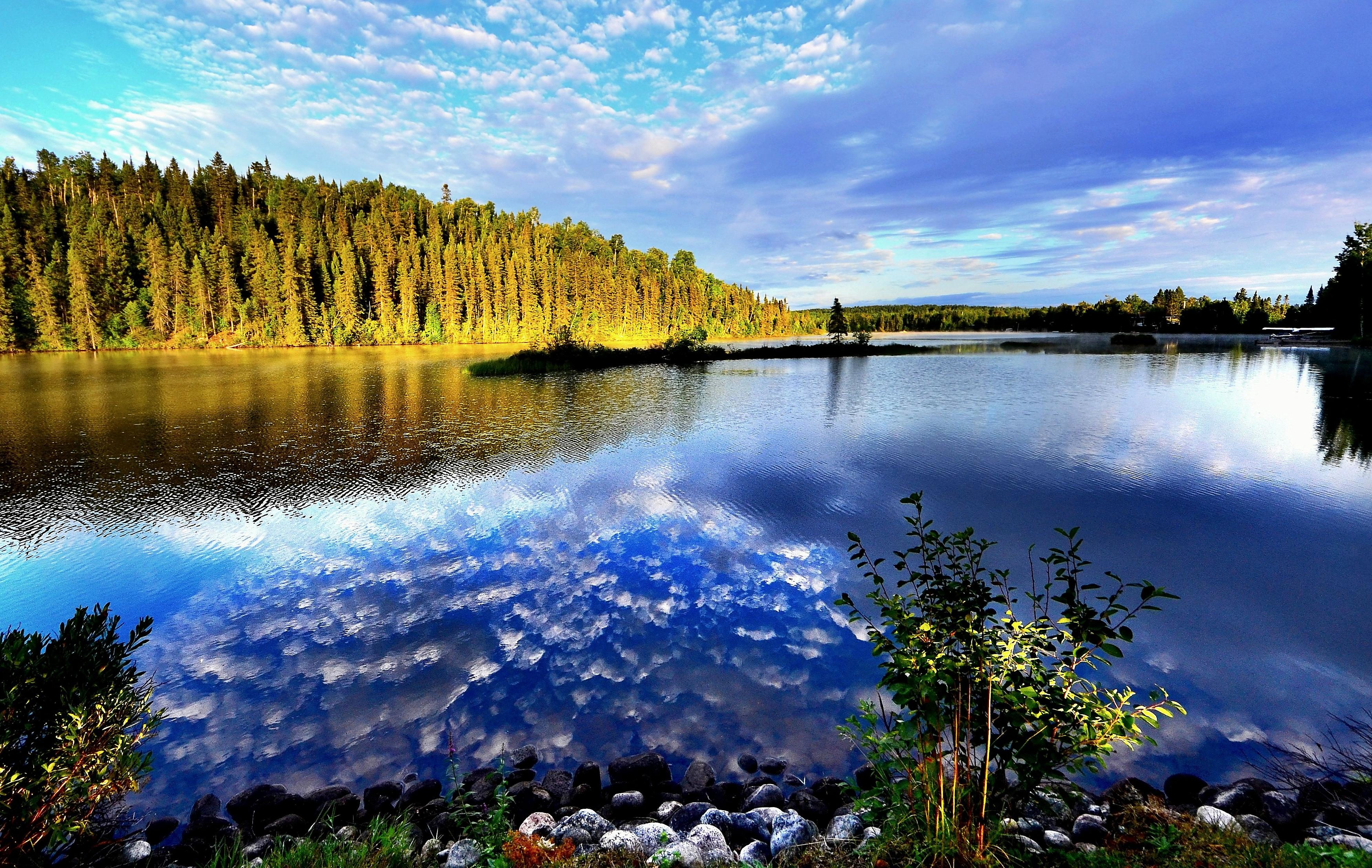 Колдовское озеро голубой