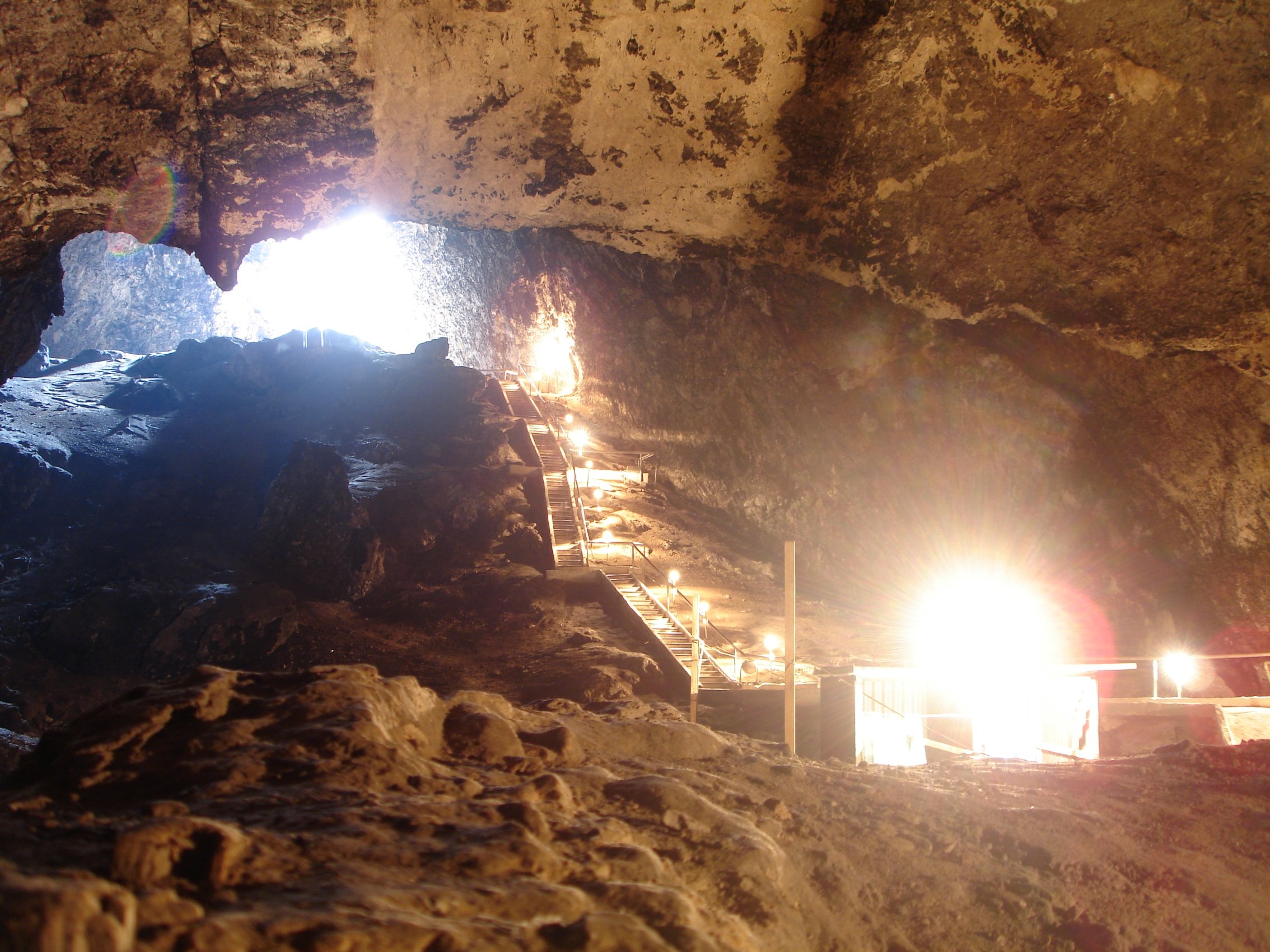 Карлюкские пещеры Туркменистан