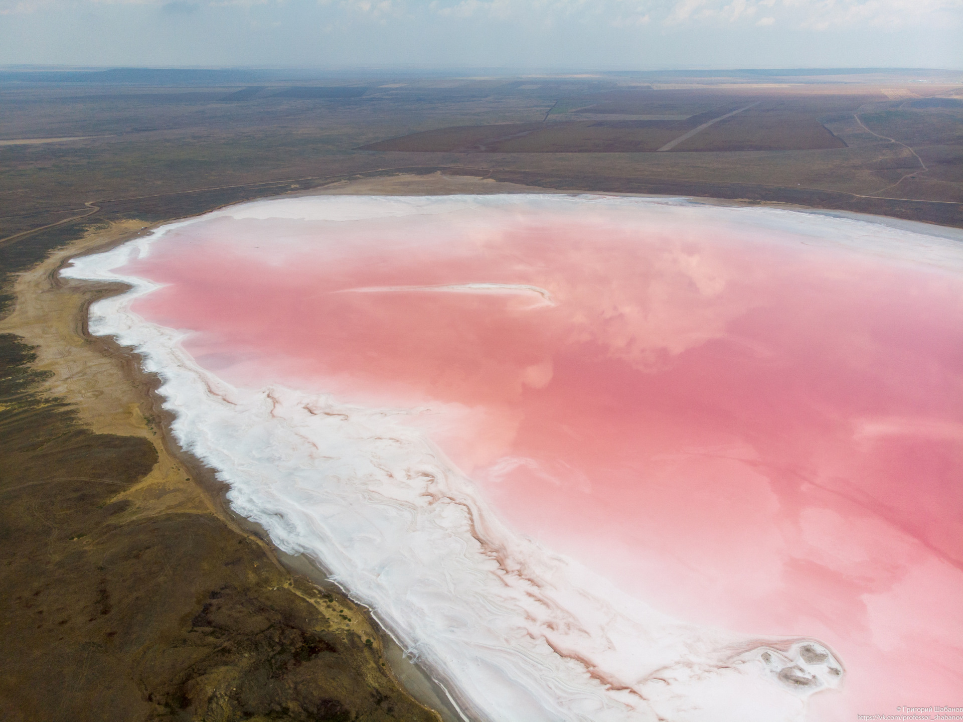 Мыс Опук розовое озеро