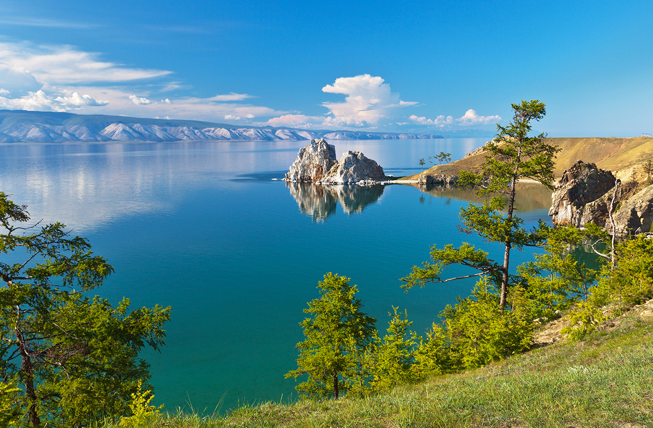 Озеро юнеско россия. Ольхон Байкал. Озеро Байкал (Иркутская область, Иркутск). Озеро Ольхон. Памятник ЮНЕСКО озеро Байкал.