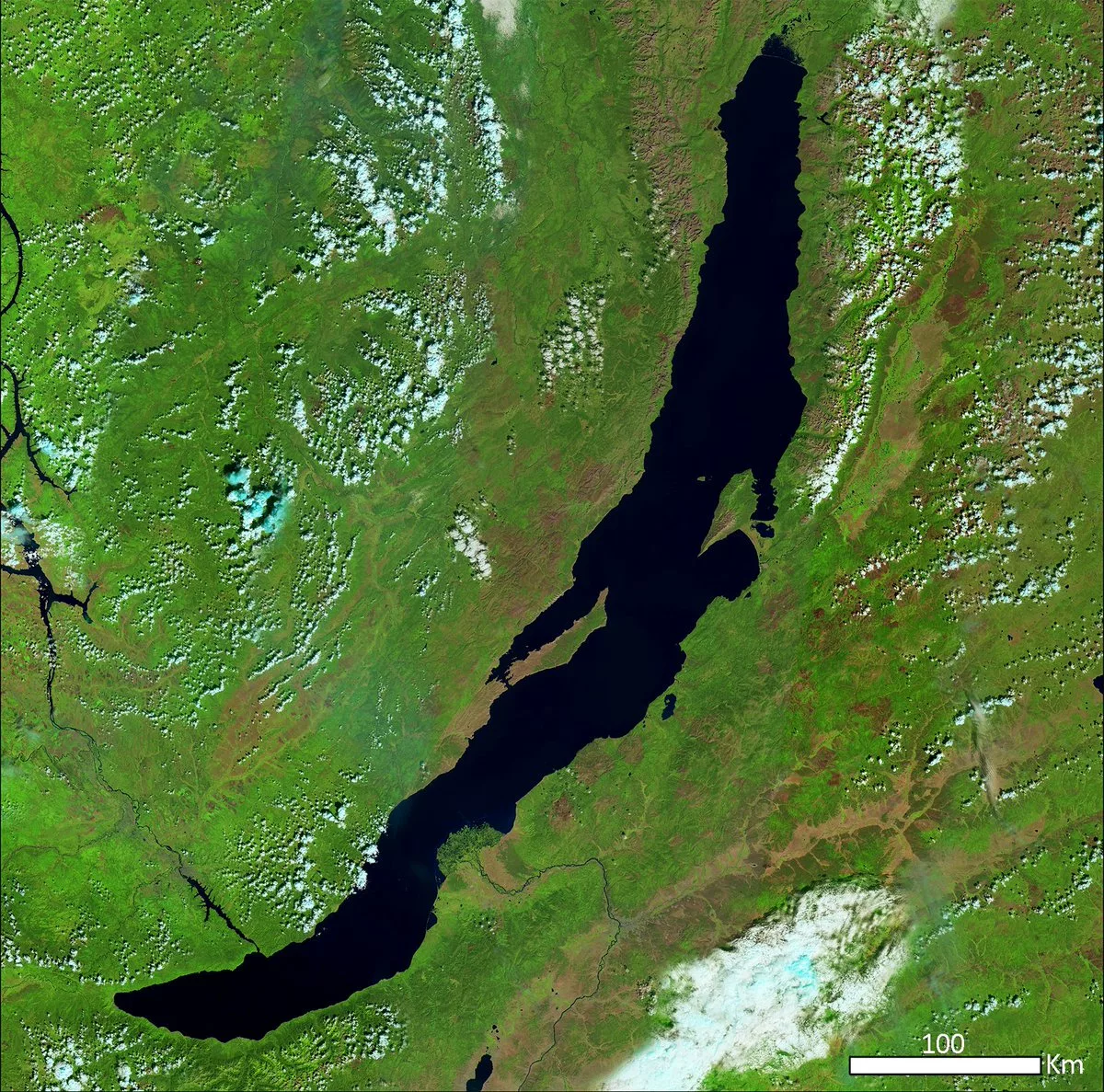 Озеро байкал из космоса фото