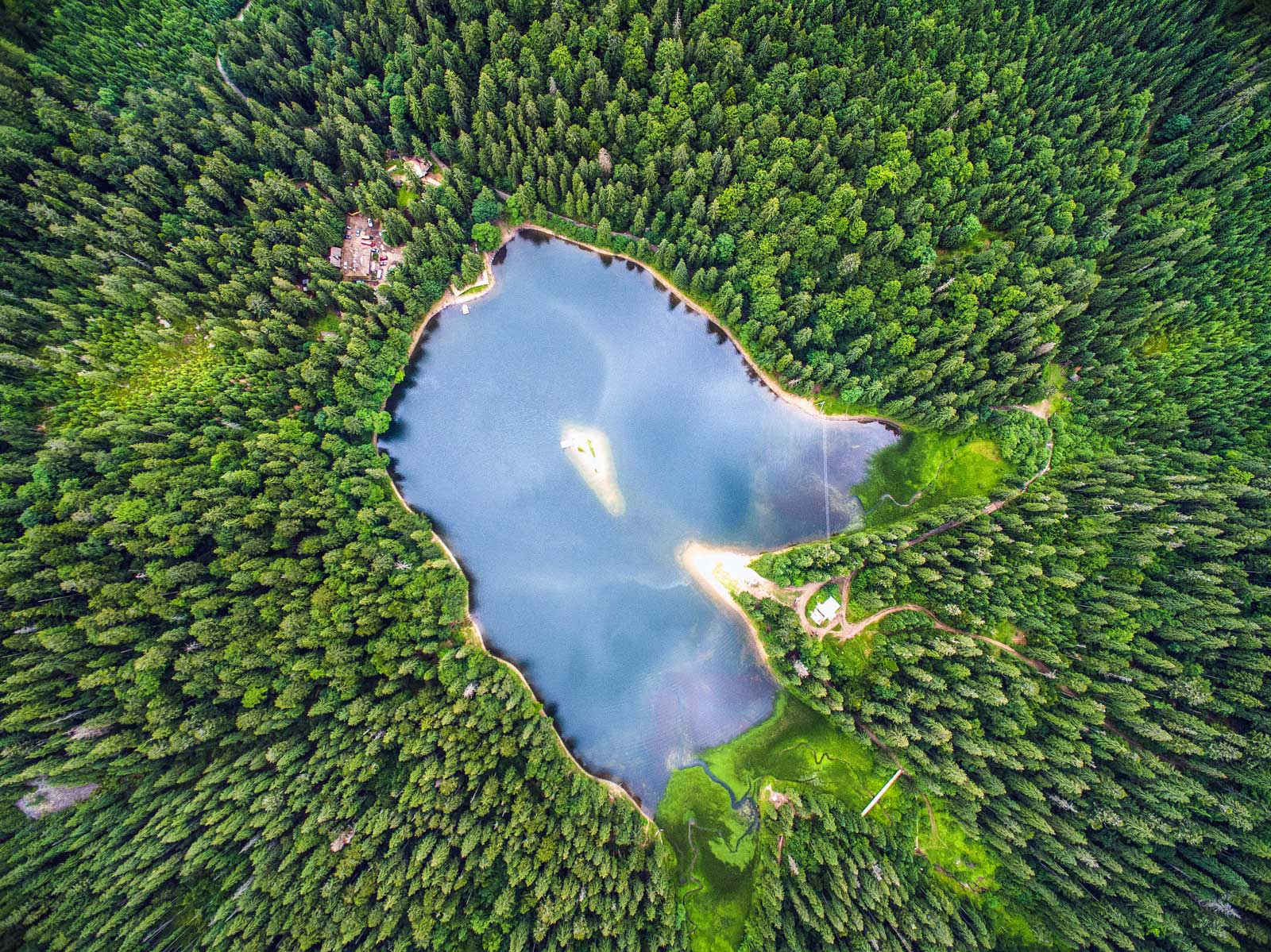 Озеро Синевир фото сверху