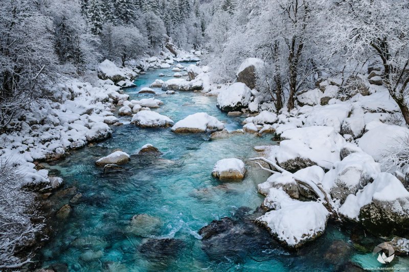Абхазия Горная река зима