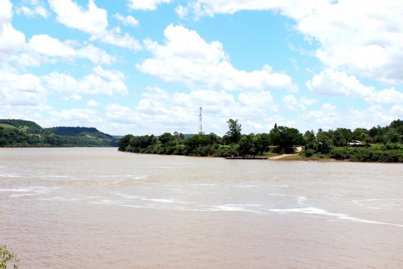 Бразилия река Уругвай
