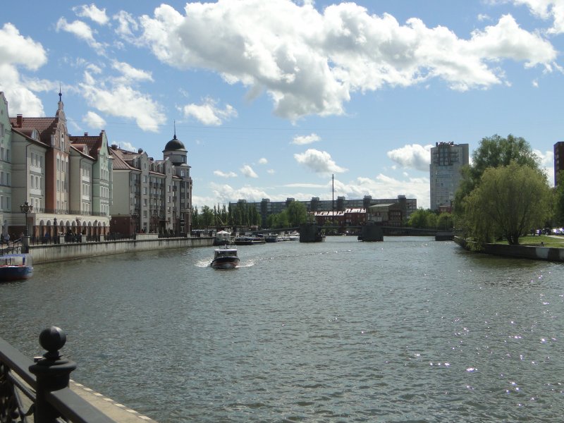 Калининград здание на воде