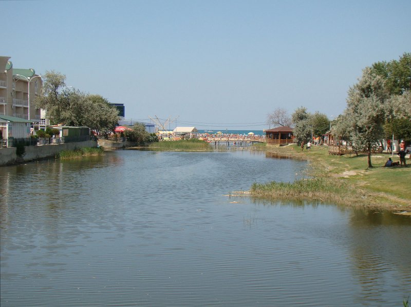 Речка Анапка в Витязево