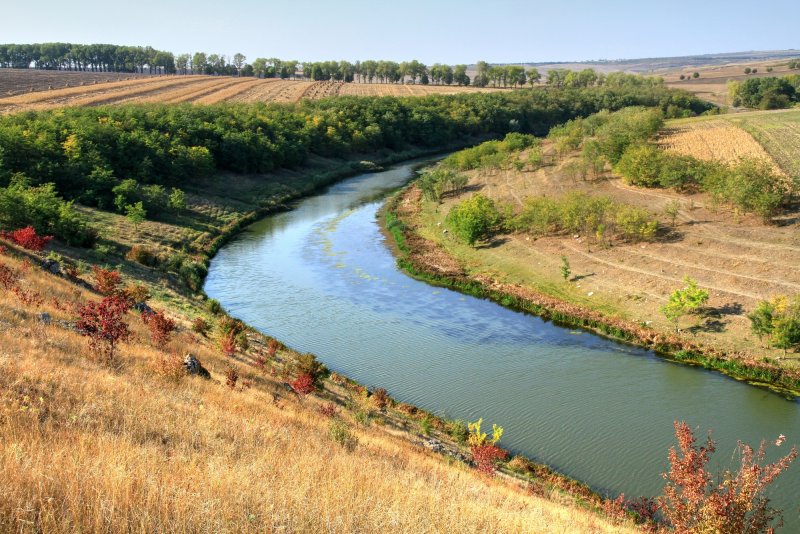 Река прут в Молдове фото
