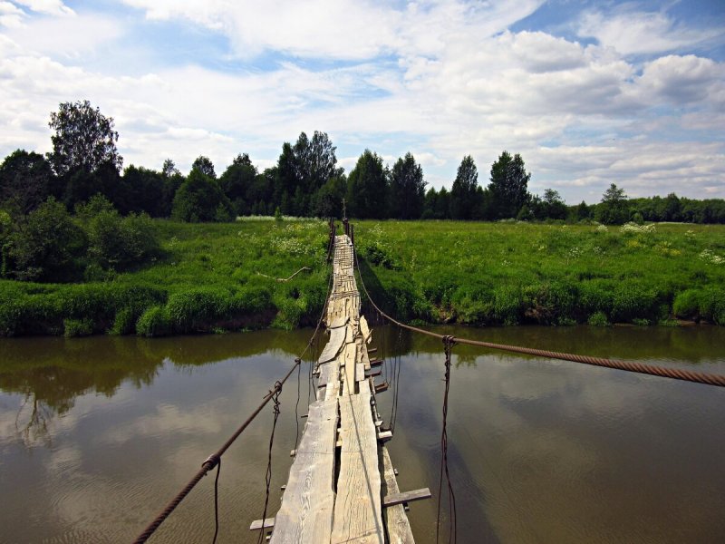 Висячий мост в Западной Двине