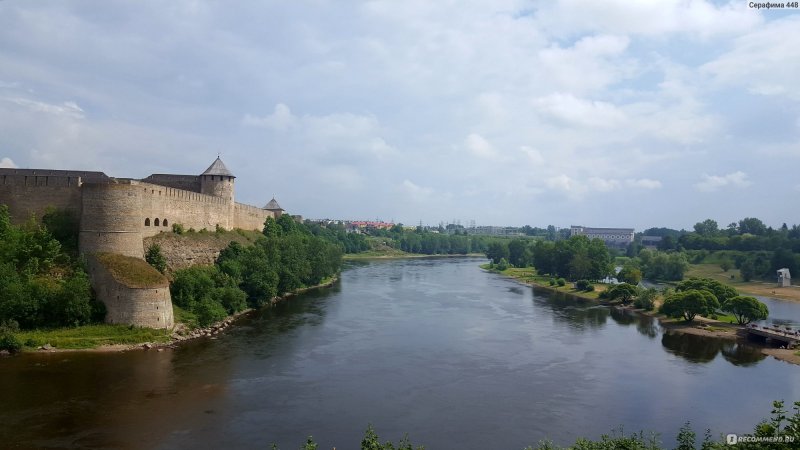 Река Нарва граница с Эстонией