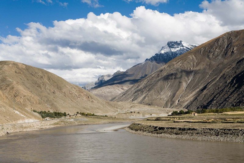 Река Брахмапутра Тибет