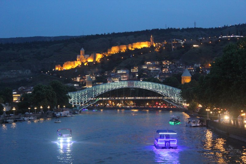 Тбилиси река кура мост