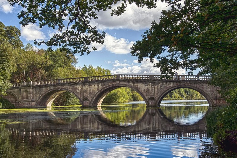 Арочный мост в Шотландии
