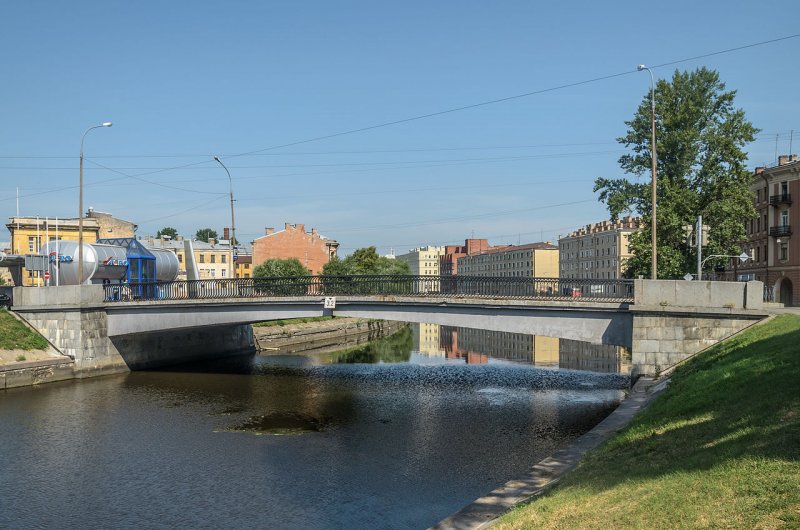 Матисов мост в Санкт-Петербурге