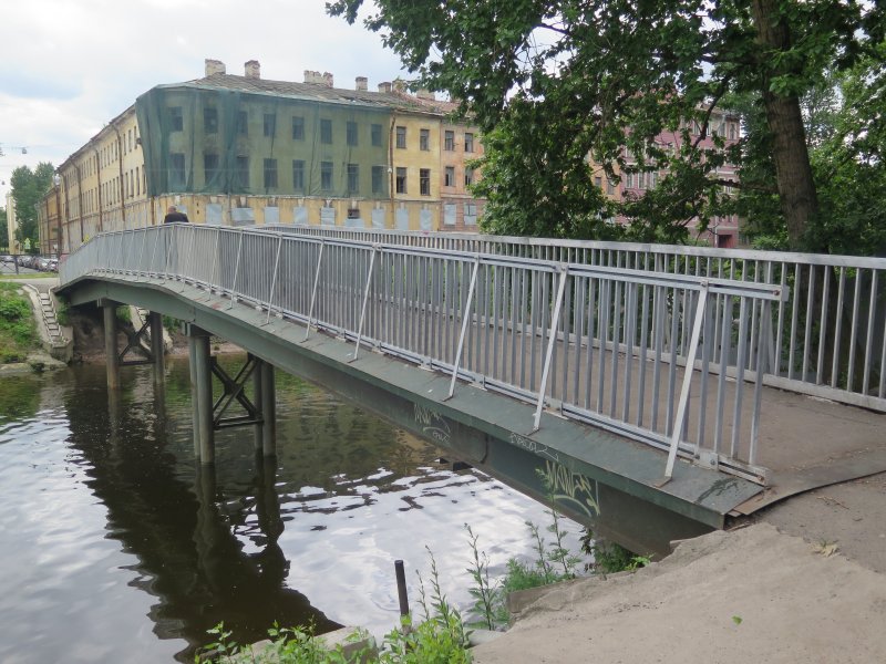 Бердов мост в Санкт-Петербурге
