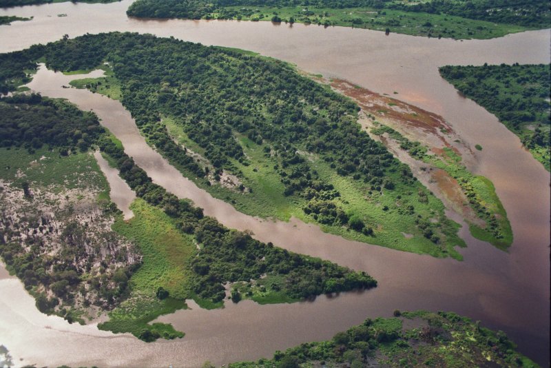 Река Парана в Парагвае