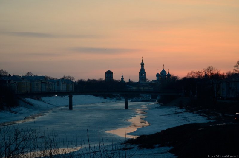 Берег реки Вологда