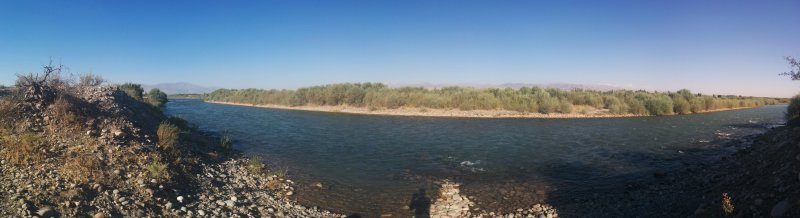 Река Бозсу в Ташкенте