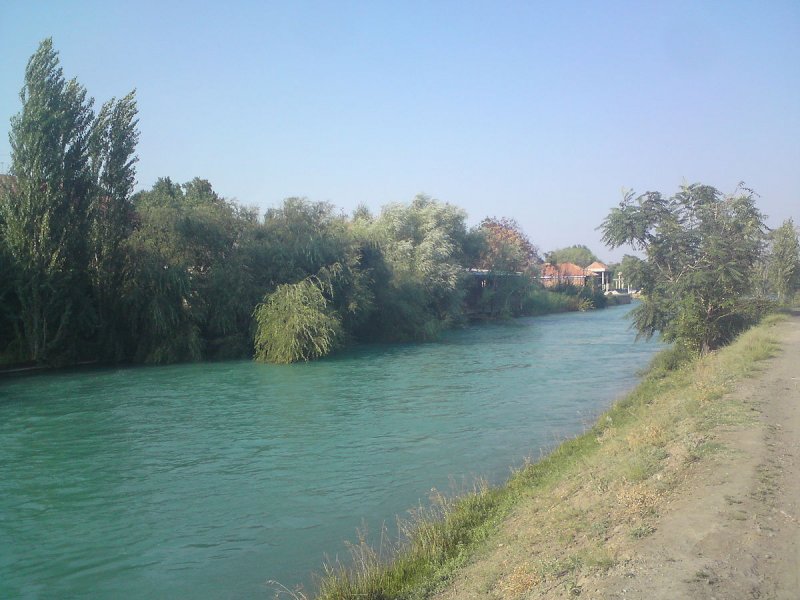 Канал Бозсу в Ташкенте