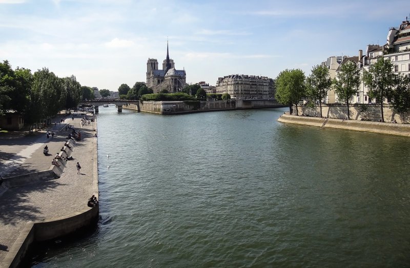 Париж река канал парк