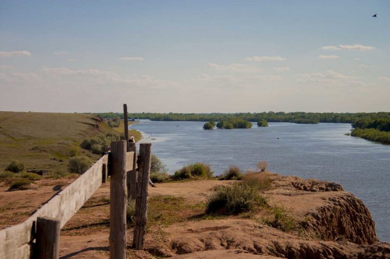 Ахтуба река песчаный берег Волжский