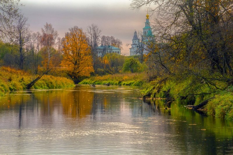 Истра Новоиерусалимский монастырь-осень