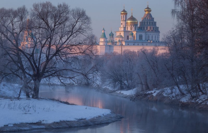 Истра зимняя река монастырь