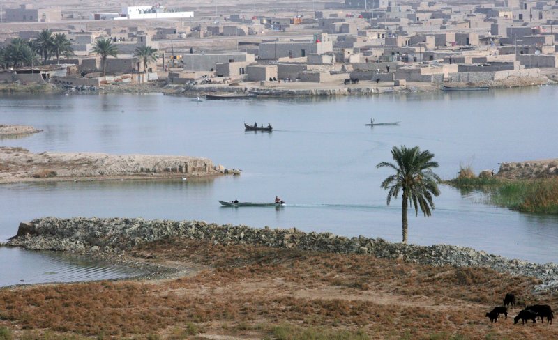 Река Евфрат в Ираке