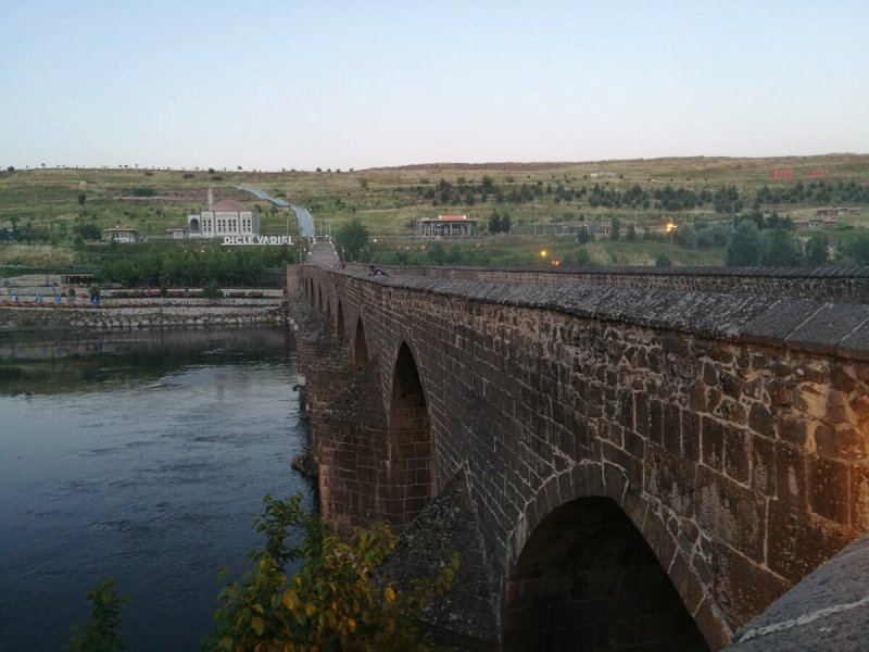Мост через реку тигровая Хмельницкое