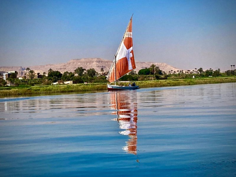 Река Нил в сахаре фото